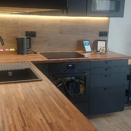 Czarny Dab 쿠도바-즈루이